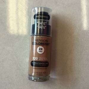 Revlon color stay foundation